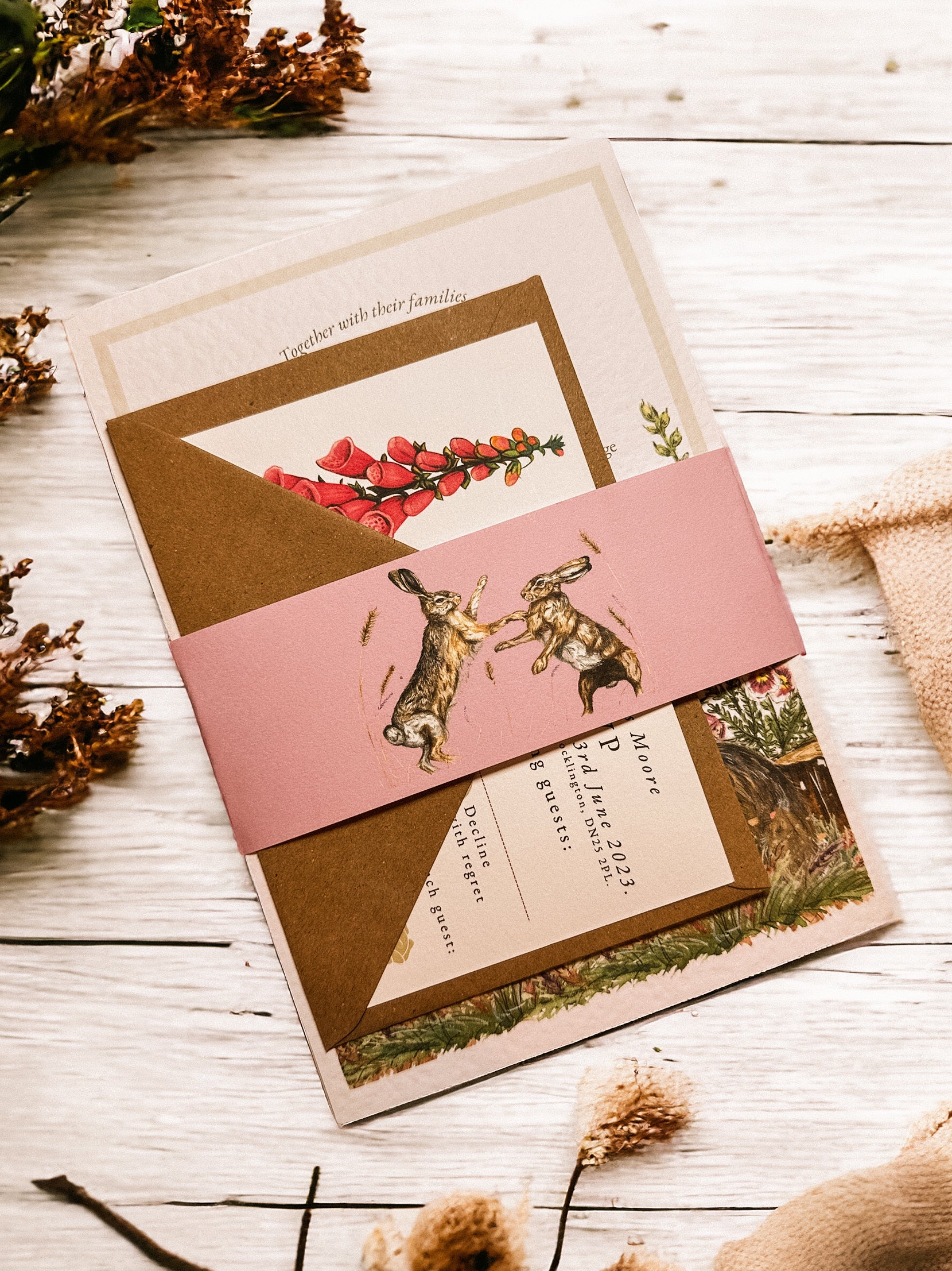 Belly Band - Boxing Hares